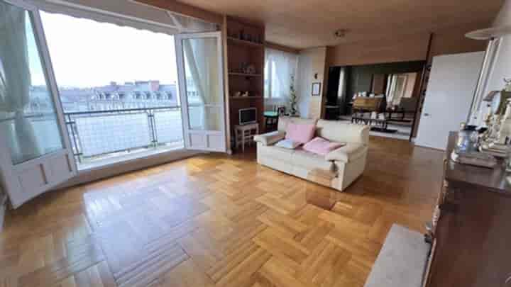 3 bedrooms apartment for sale in Troyes, France