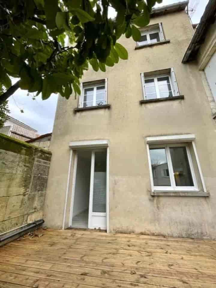 3 bedrooms house for sale in cognac, France