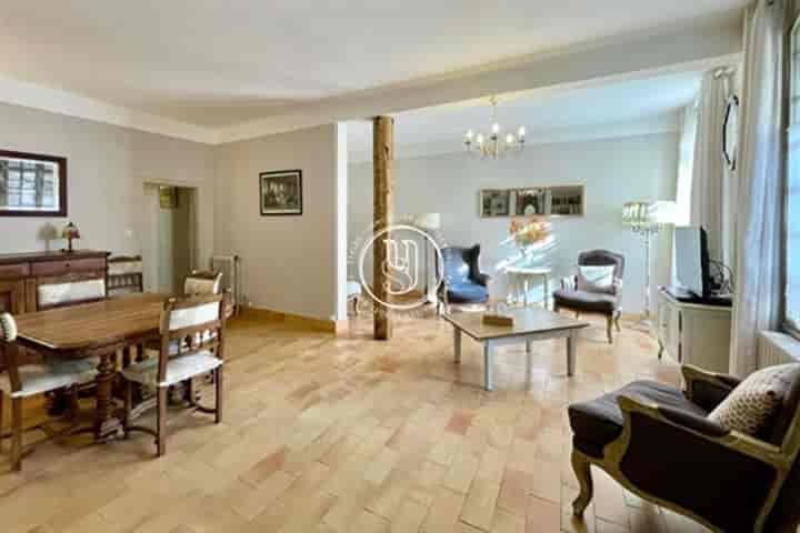 1 bedroom apartment for sale in Uzes, France