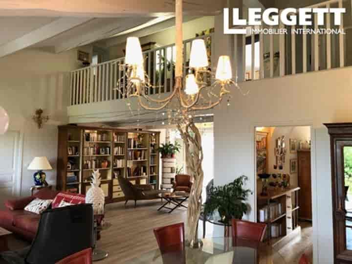 12 bedrooms house for sale in Muret, France