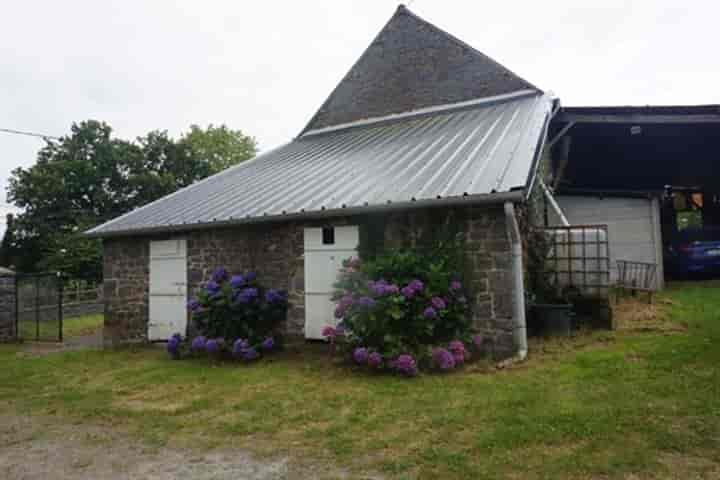 3 bedrooms house for sale in Lanhelin, France