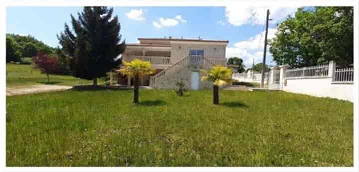 House for sale in Les Junies, France