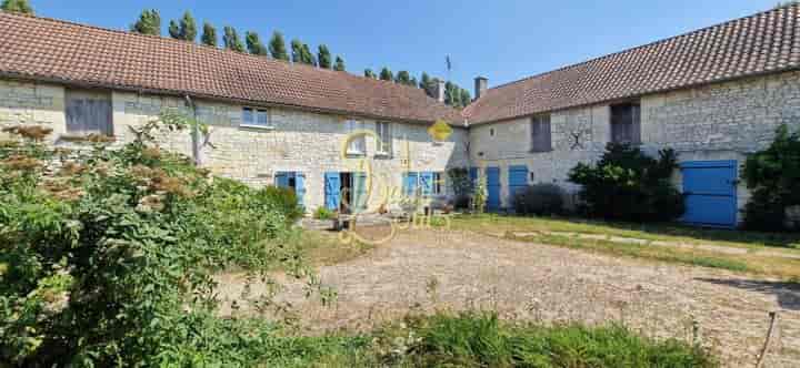 5 bedrooms house for sale in  France