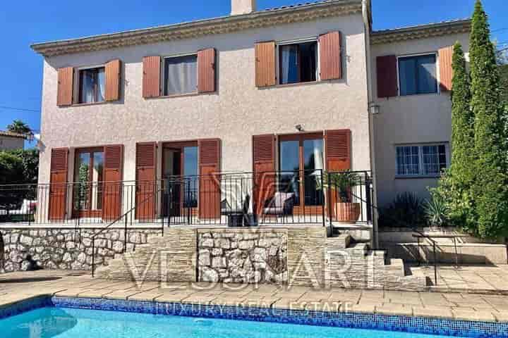 5 bedrooms house for sale in  France