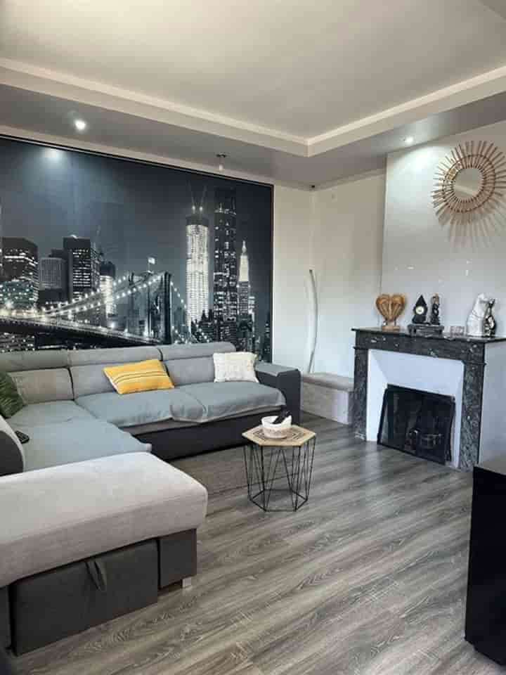 House for sale in Petit-Couronne, France