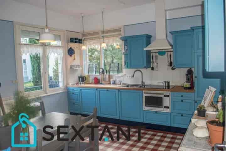 5 bedrooms house for sale in Larrazet, France