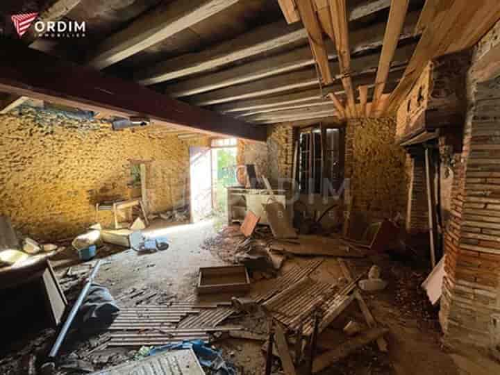 1 bedroom house for sale in Tannerre-en-Puisaye, France