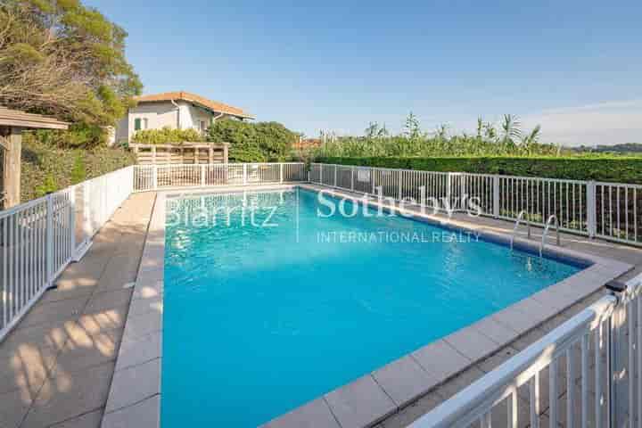 2 bedrooms house for sale in  France