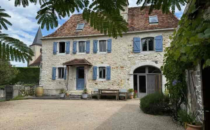 6 bedrooms house for sale in Navarrenx, France