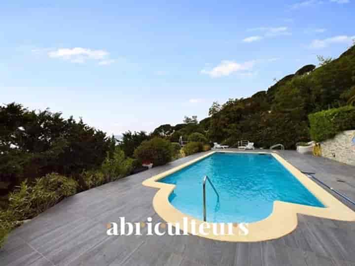 5 bedrooms house for sale in Sainte-Maxime, France