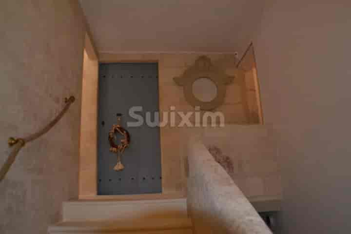 4 bedrooms house for sale in Beaucaire, France