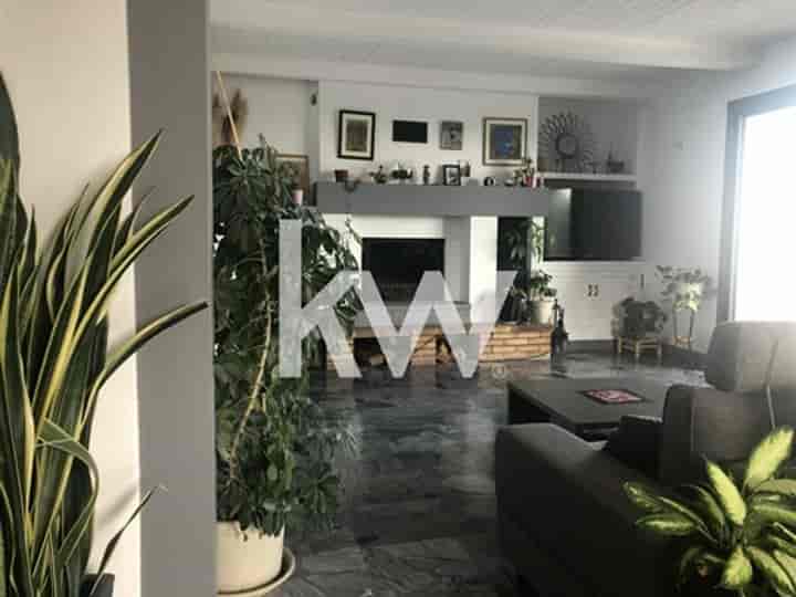 3 bedrooms apartment for sale in Nimes, France