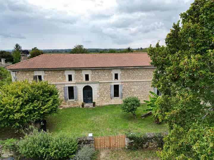 4 bedrooms house for sale in  France