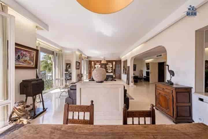 3 bedrooms apartment for sale in Cannes, France