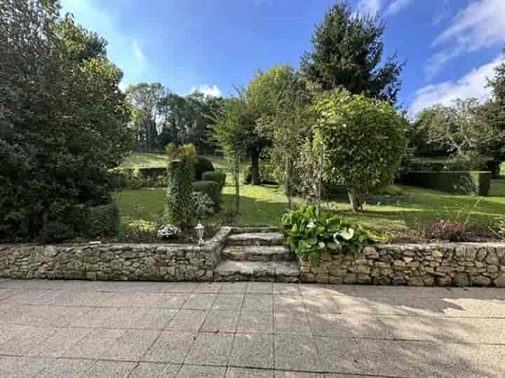 4 bedrooms other for sale in Montalet-le-Bois, France
