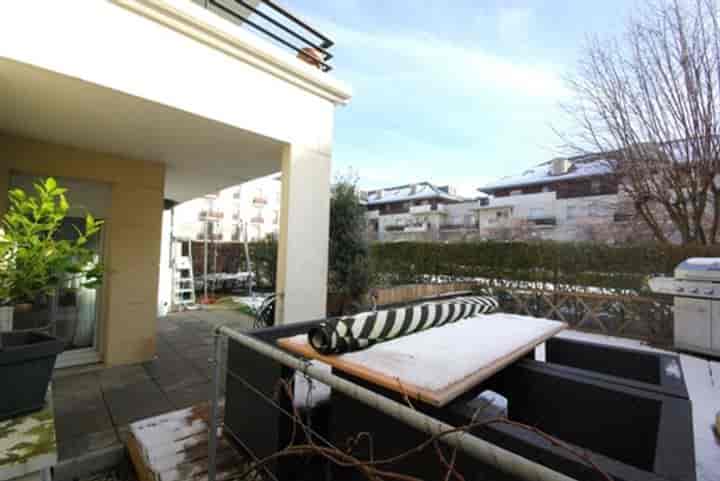 2 bedrooms apartment for sale in Carrieres-sous-Poissy, France