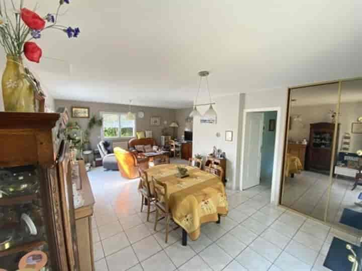 1 bedroom house for sale in Vannes, France