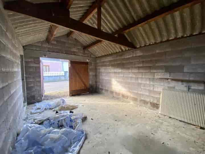 2 bedrooms house for sale in La Machine, France