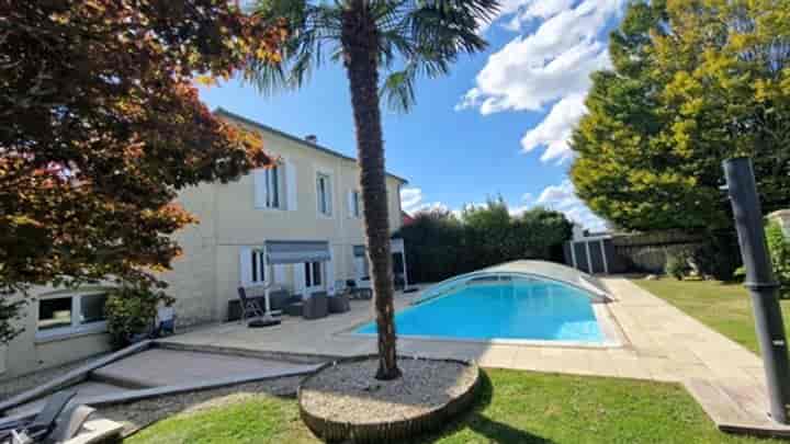 6 bedrooms house for sale in Saint-Andre-de-Cubzac, France