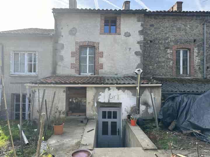 4 bedrooms house for sale in azat le ris, France