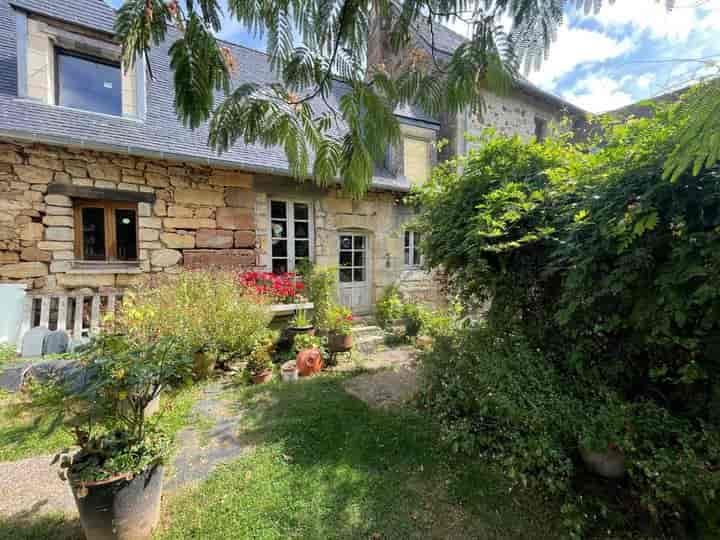 1 bedroom house for sale in LOUIGNAC, France