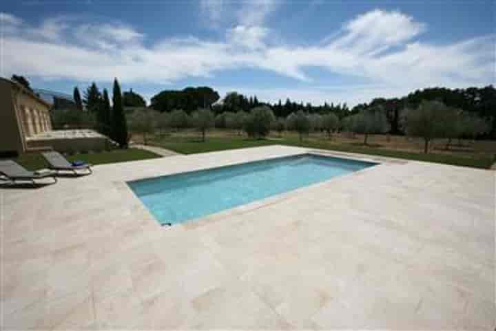 5 bedrooms house for sale in Uzes, France