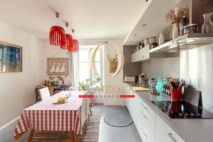 2 bedrooms house for sale in Biarritz, France