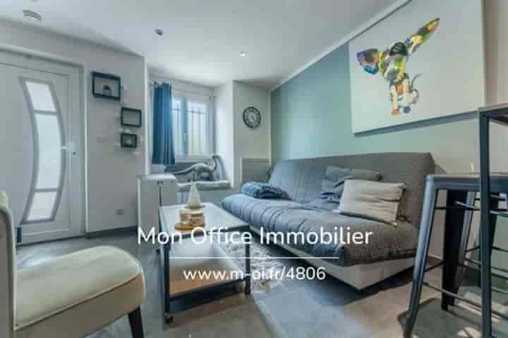 Apartment for sale in Belgentier, France
