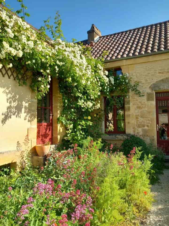 5 bedrooms house for sale in  France