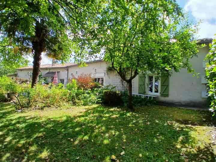 4 bedrooms house for sale in  France