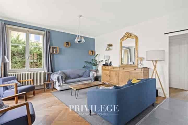 5 bedrooms house for sale in Vernaison, France
