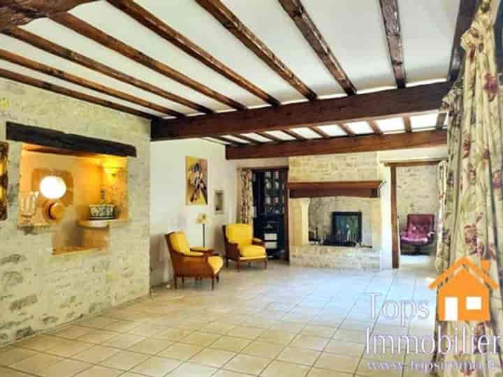 4 bedrooms other for sale in Parisot, France