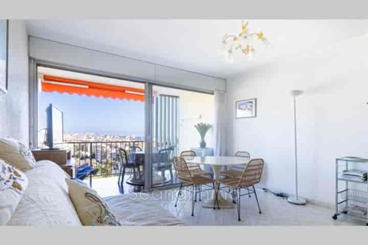 1 bedroom apartment for sale in Sainte-Maxime, France