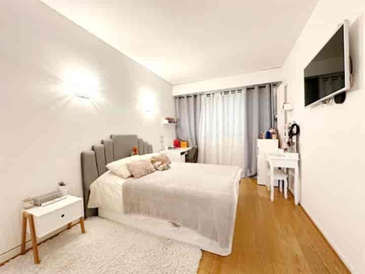 3 bedrooms apartment for sale in Vallauris, France