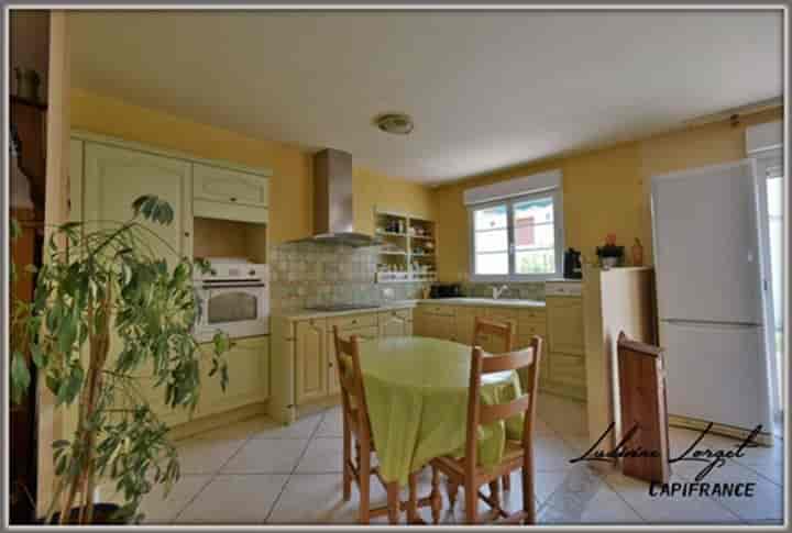 2 bedrooms house for sale in Soissons, France