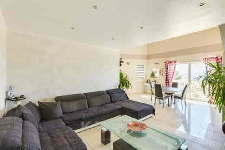 6 bedrooms house for sale in Vitrolles, France