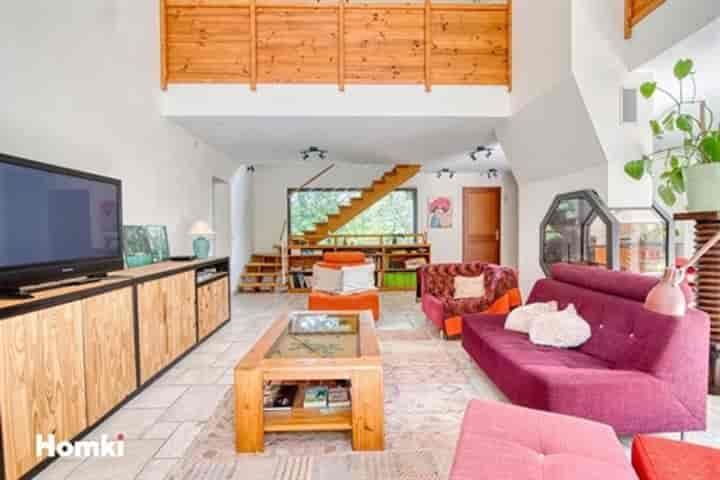 5 bedrooms house for sale in Pompertuzat, France