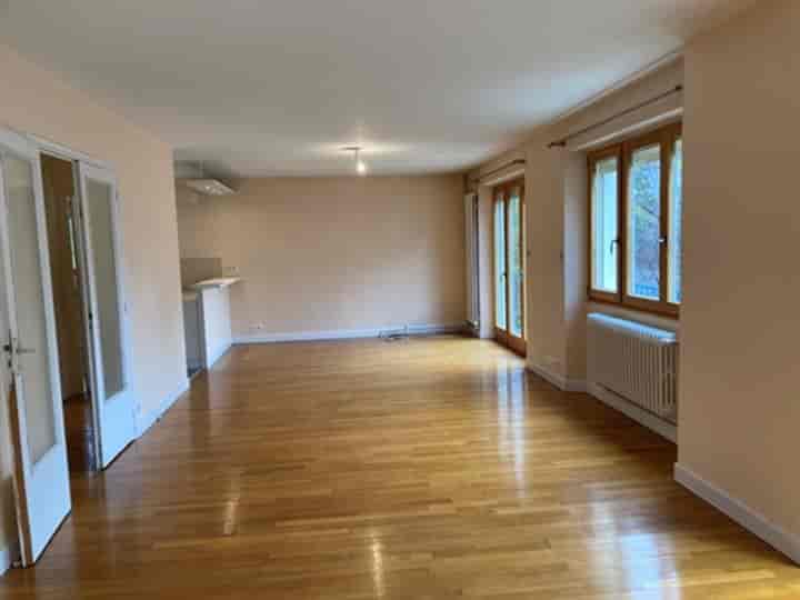 6 bedrooms house for sale in Cahors, France