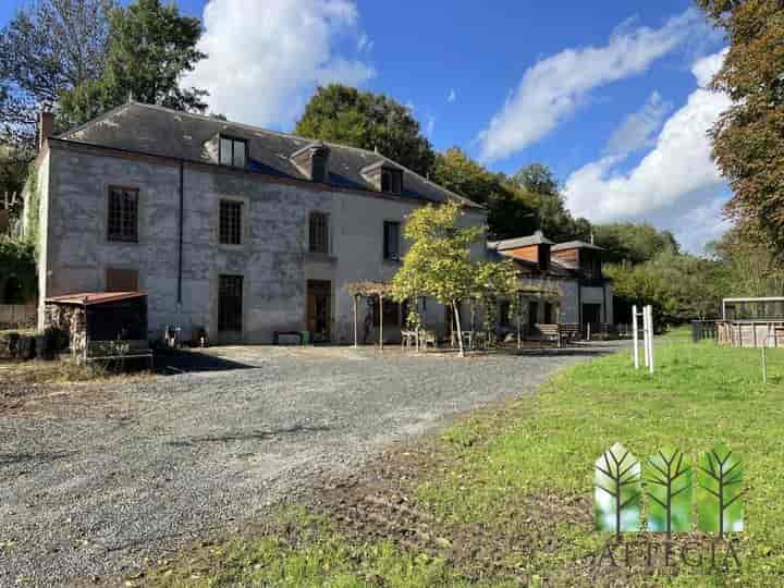 8 bedrooms house for sale in Moutier-Malcard, France