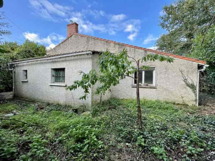 2 bedrooms house for sale in millac, France