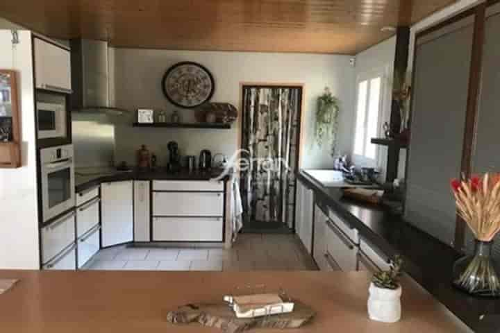 4 bedrooms house for sale in Callas, France