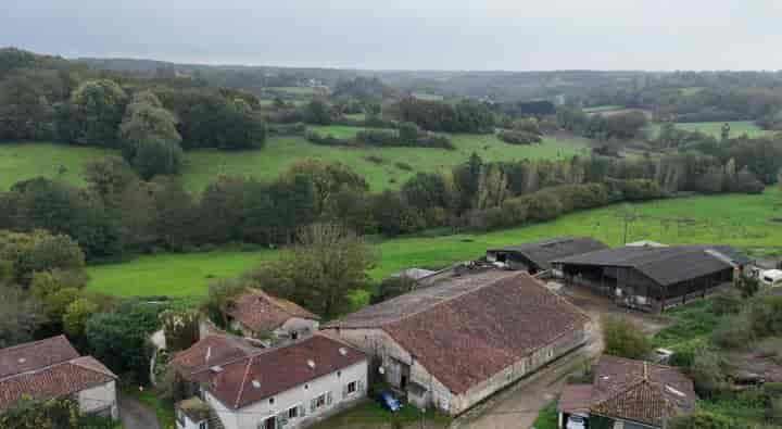 4 bedrooms house for sale in  France