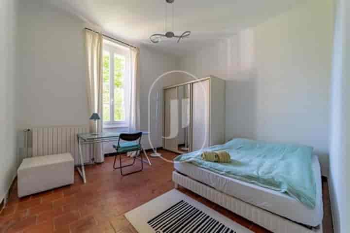 14 bedrooms house for sale in Uzes, France