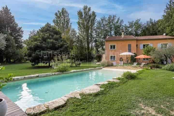 5 bedrooms house for sale in Avignon, France