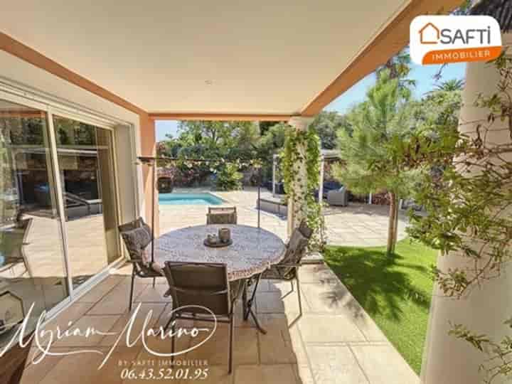 4 bedrooms house for sale in Saint-Aygulf, France