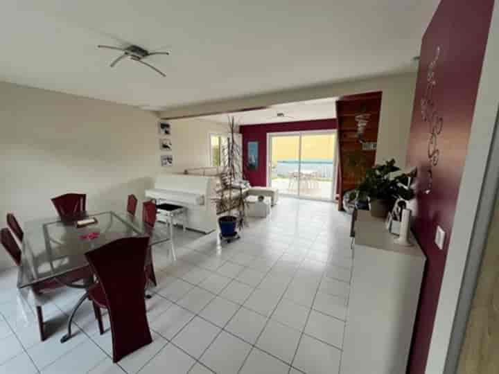 4 bedrooms house for sale in Bruz, France