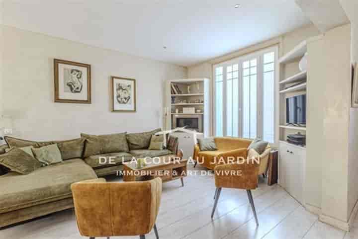 7 bedrooms house for sale in La Rochelle, France