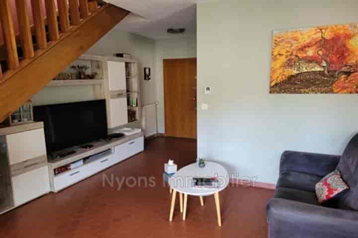 2 bedrooms apartment for sale in Nyons, France