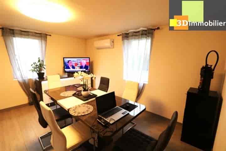 1 bedroom house for sale in Chaussin, France