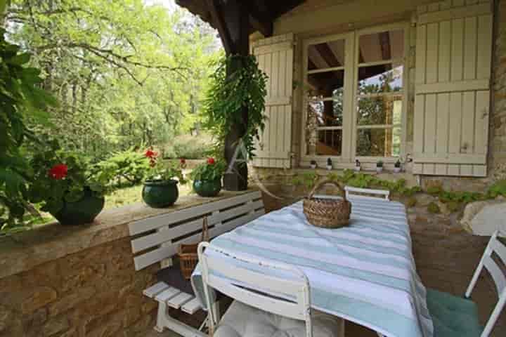 5 bedrooms house for sale in Albas, France